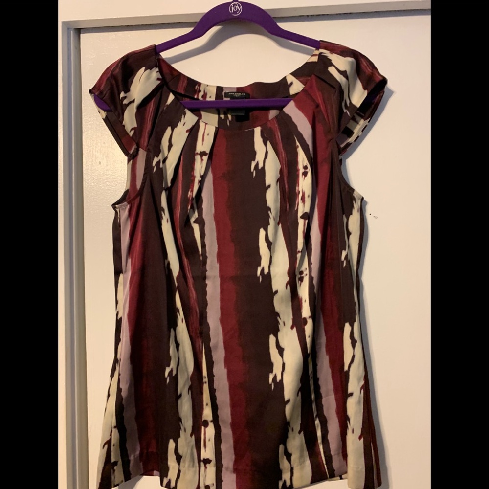 Ann Taylor beautiful top